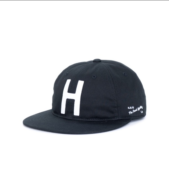 Herschel Supply Company Other - Brand new Hershel hat