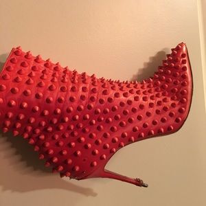 Red Spike Christian Louboutins Bootys LIMITED