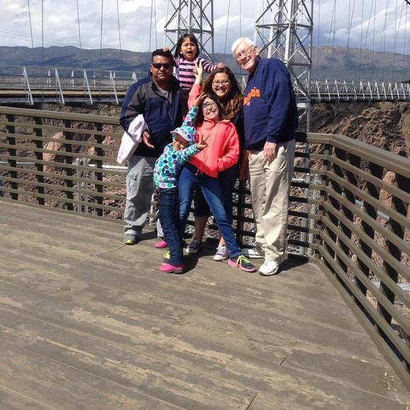 Meet your Posher, Jennifer - Picture 1 of 1