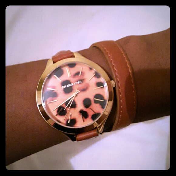 Animal print brown leather Michael kors wristwatch