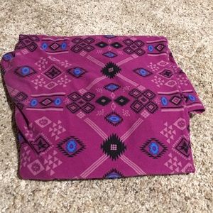 Lularoe TC Aztec Print Leggings