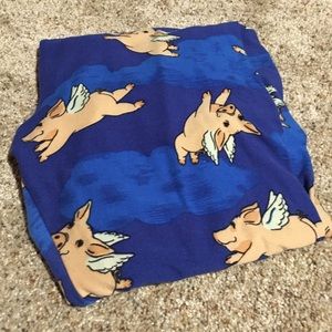 🦄Unicorn🦄 Lularoe TC Flying pig Leggings