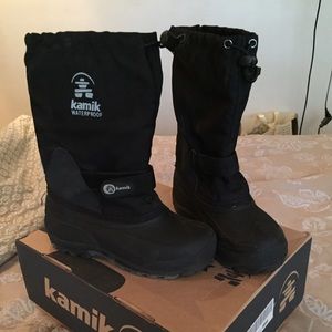 Kamik boy waterproof snow boots