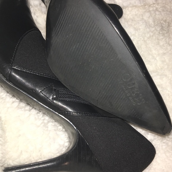 GUESS black leather heeled booties - Picture 5 of 5