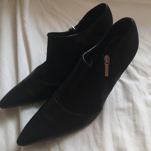 GUESS black leather heeled booties - Picture 4 of 5