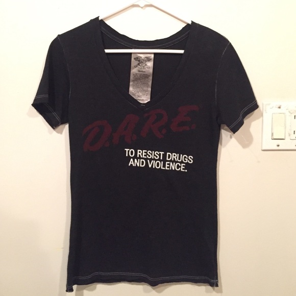D.a.r.e Vneck