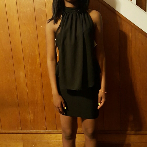 Dress - Picture 3 of 3