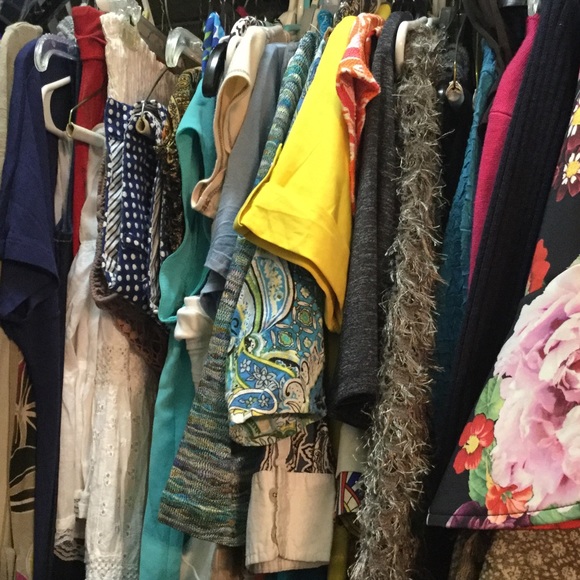 Meet your Posher, Anissha - Picture 2 of 2