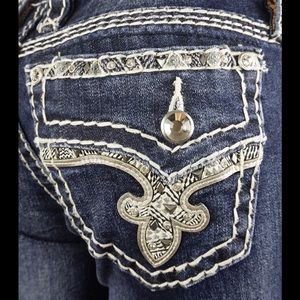 NWOT "Janelle" Rock Revival Jeans