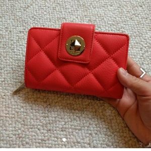 ISO Kate Spade wallet to match purse