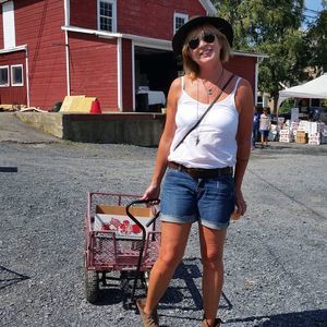 Meet your Posher, Eileen