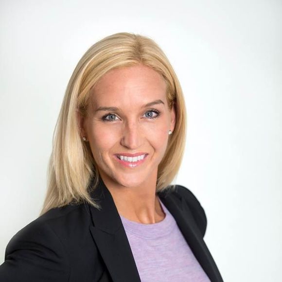 Meet your Posher, Elizabeth