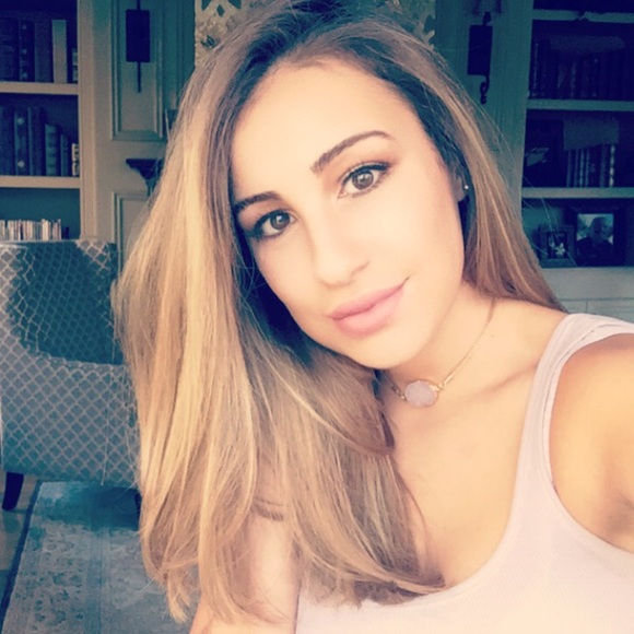 Meet your Posher, Brandi