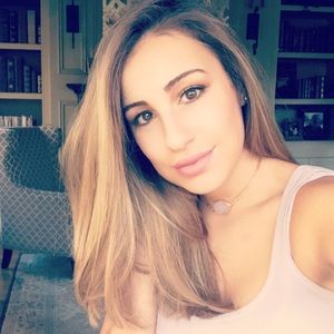 Meet your Posher, Brandi