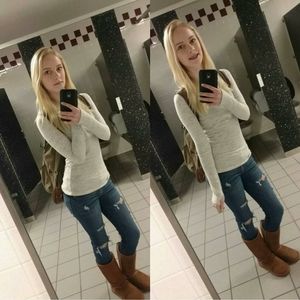 Meet your Posher, Elizabeth