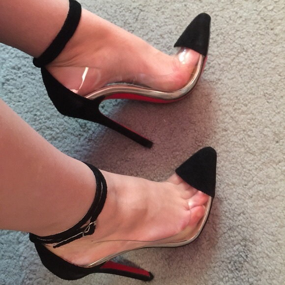 Christian louboutin Unbout