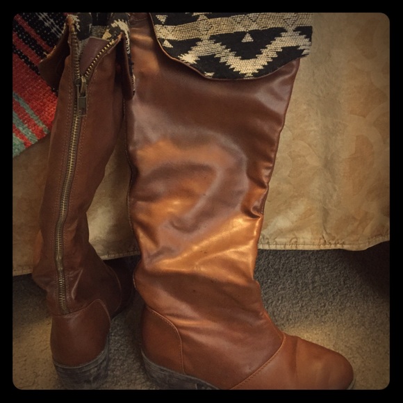Tribal Brown Black Boots - Picture 1 of 3