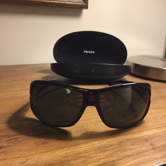 Authentic Prada Black Sunglasses - Picture 4 of 5