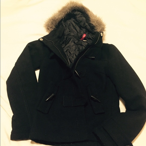 H&M Black Toggle Coat - size 4 - Picture 4 of 4