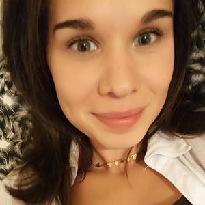 Meet your Posher, Brenna