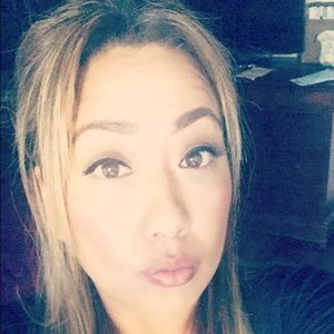 Meet your Posher, Avelina