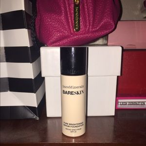Bare minerals foundation