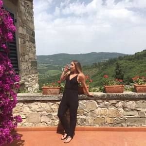 Meet your Posher, Alyssa