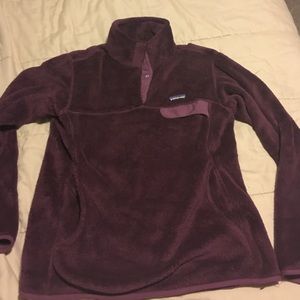 Burgundy Patagonia pullover