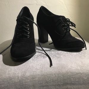 Never been worn black booties