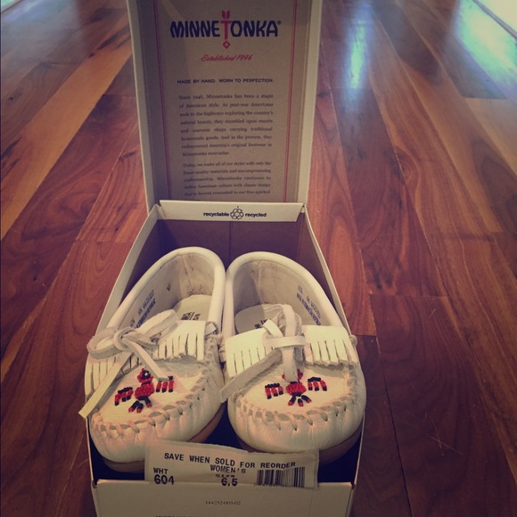 White leather Minnetonka moccasins