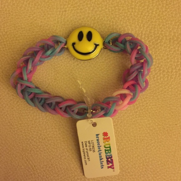 Happy Bracelet