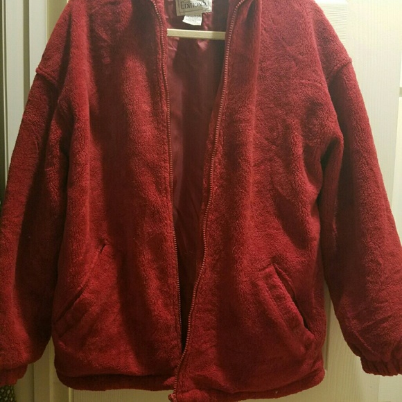 Red fleece, barely worn