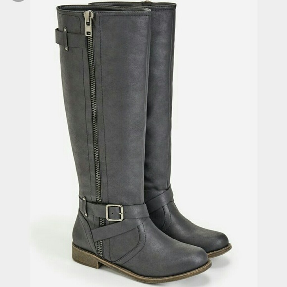 Size 1ow Black boots - Picture 1 of 1
