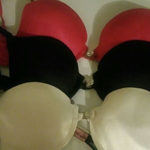 Lot of 3 victoria's secret bras