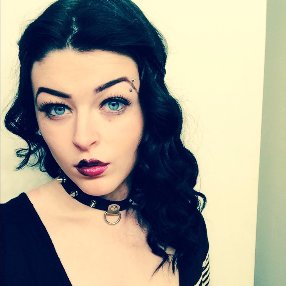 Meet your Posher, Clare