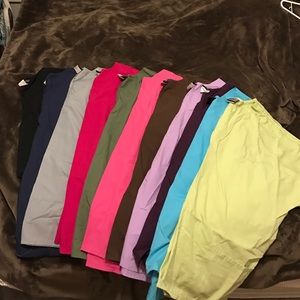 Women's size XL classic Cherokee scrub tops (x11)