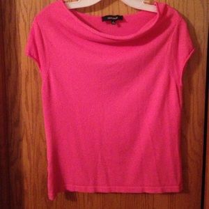 Jones Wear pink sweater top, short sleeve