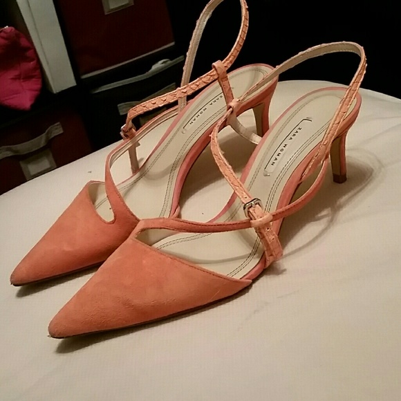 Low heel orange suede shoes - Picture 2 of 4