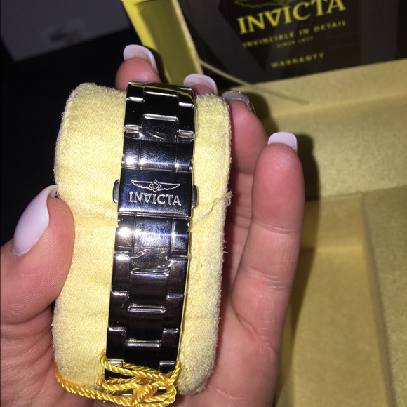 Invicta women's watch - Picture 3 of 3
