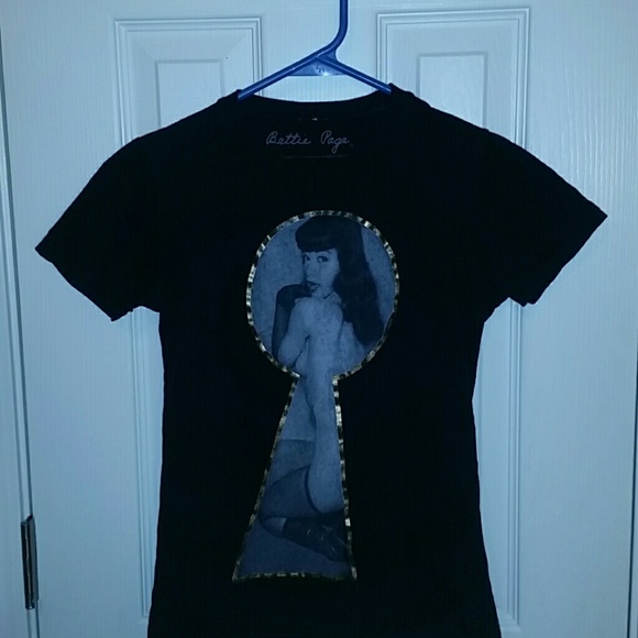Bettie Page Women in Keyhole Shirt