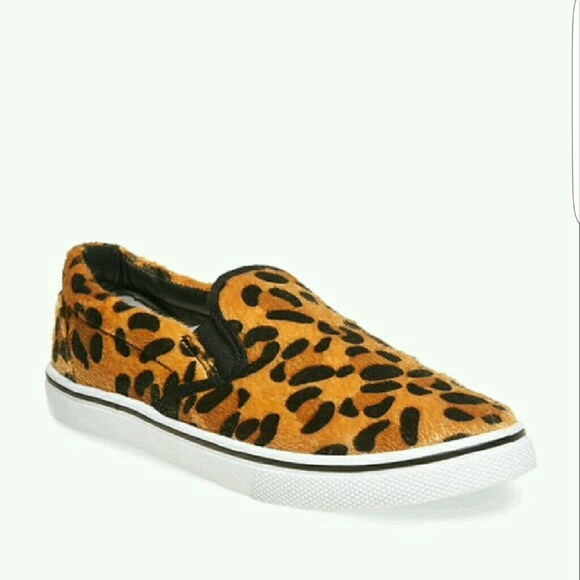 Leopard sneakers