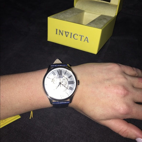Authentic Invicta vintage men's watch - Picture 2 of 3