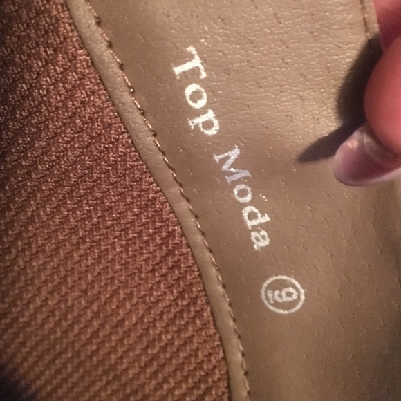 Brown boots - Picture 3 of 3