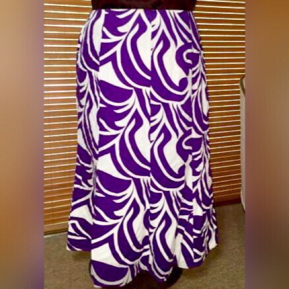 Cotton Tulip Skirt w/Purple & White Scallop Motif