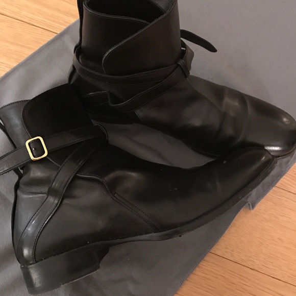 Alexander Mcqueen leather boots