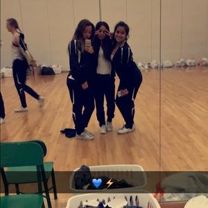 Meet your Posher, Kira