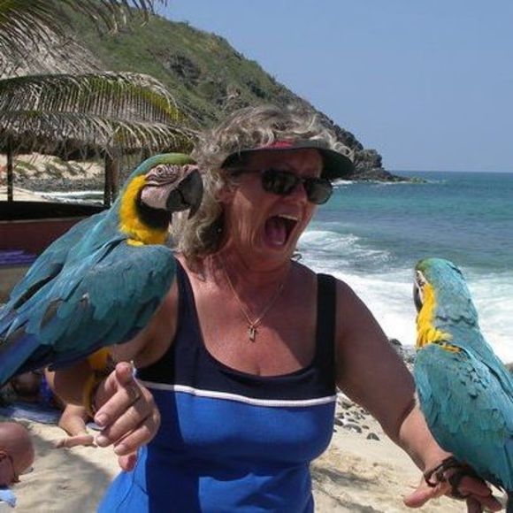 Meet your Posher, Kathy - Picture 1 of 1