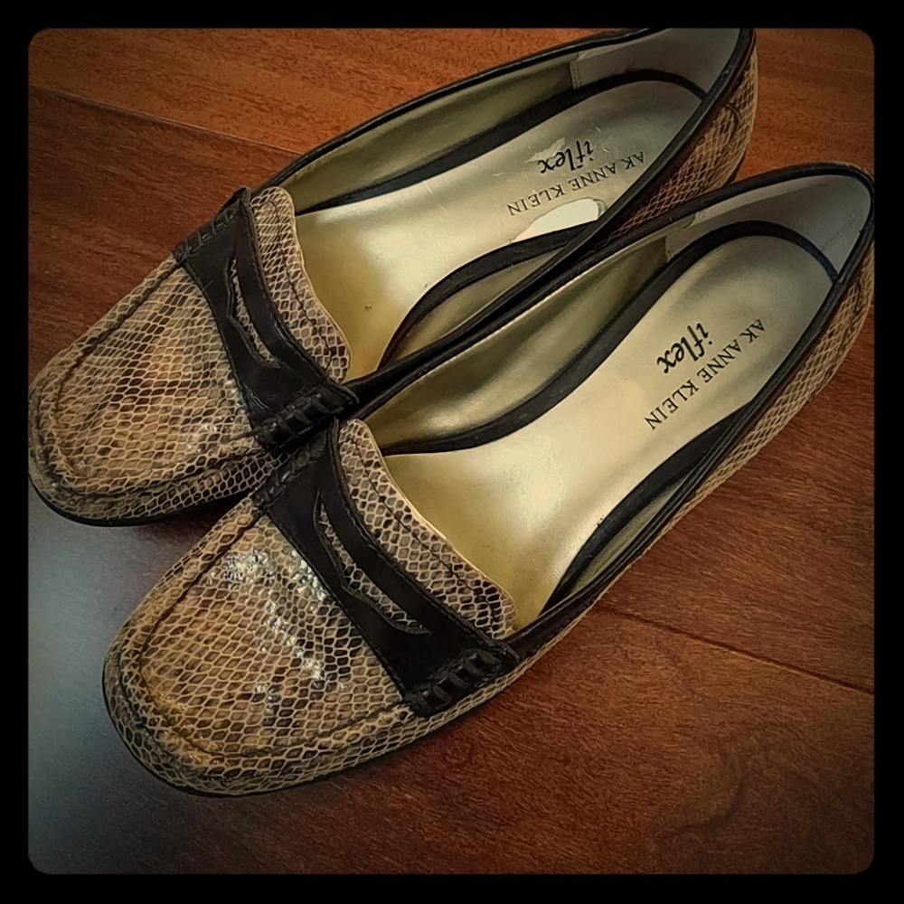 SOLD Anne Klein iFlex loafers size 8