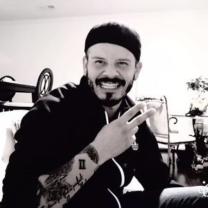 Meet your Posher, Cesar