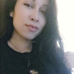 Meet your Posher, Annie